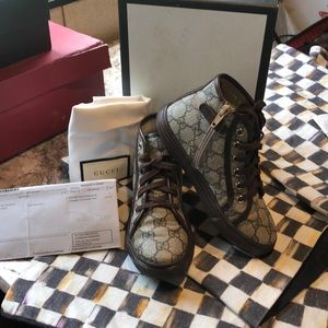 Boys Gucci shoes
